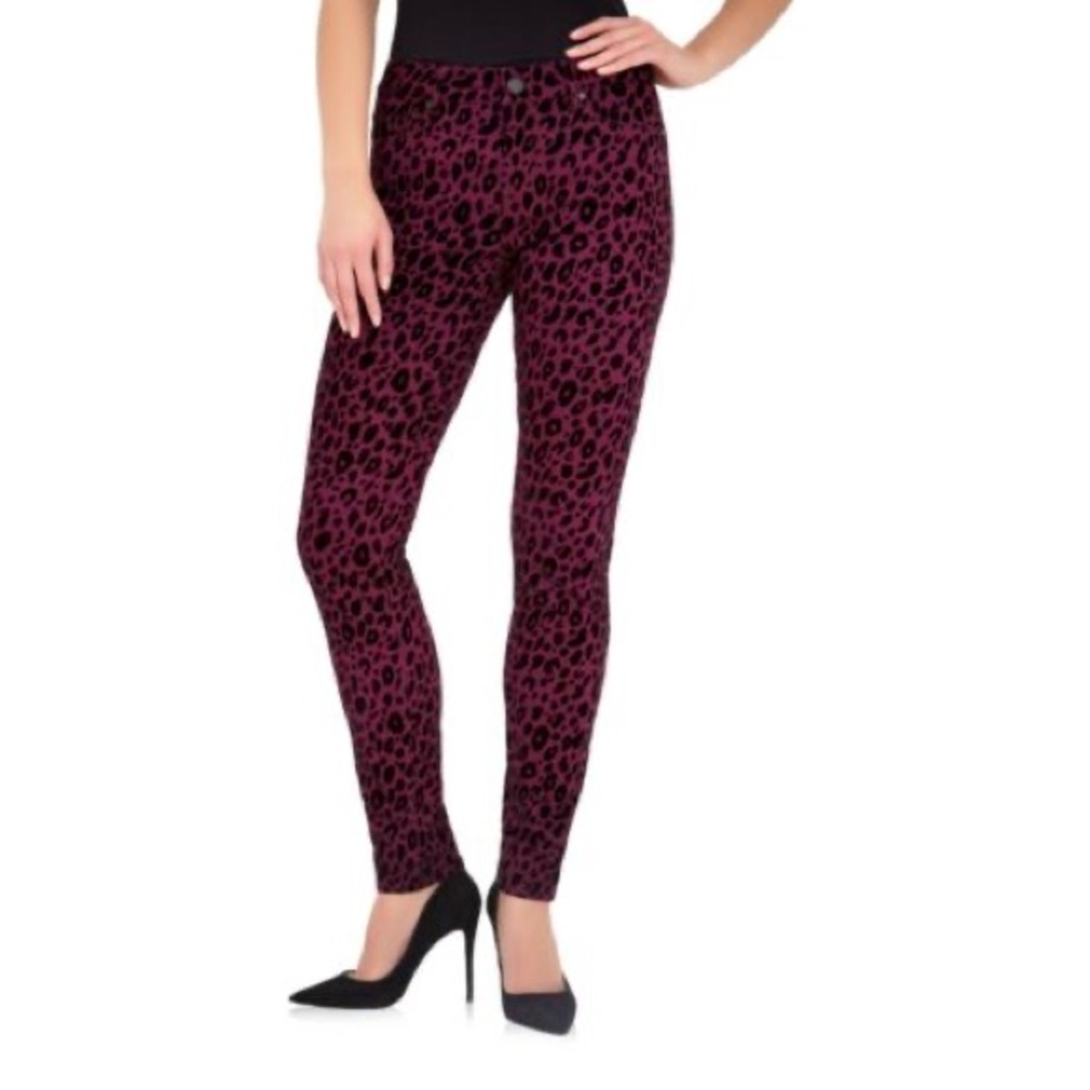 NWT Plus size Jordache midrise skinny pant